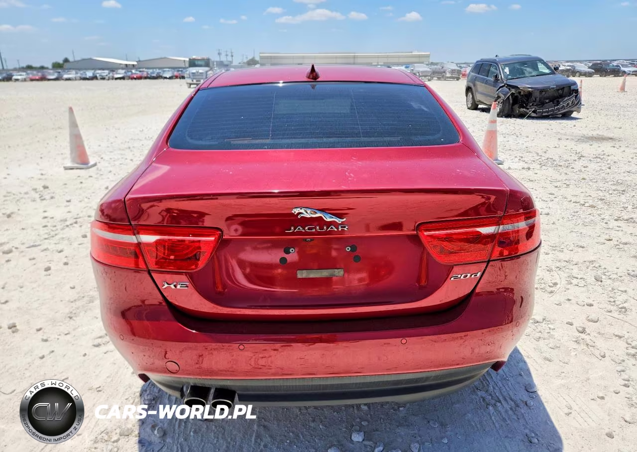 2017 Jaguar Xe Premium VIN:SAJAD4BN6HA971679 - 6