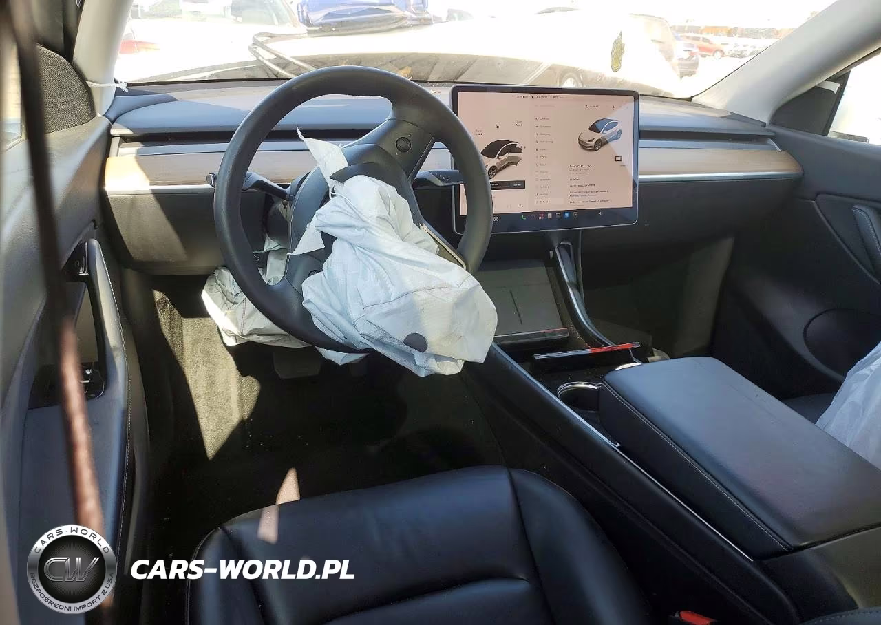 2021 Tesla Model Y VIN:5YJYGDEEXMF069523 - 8