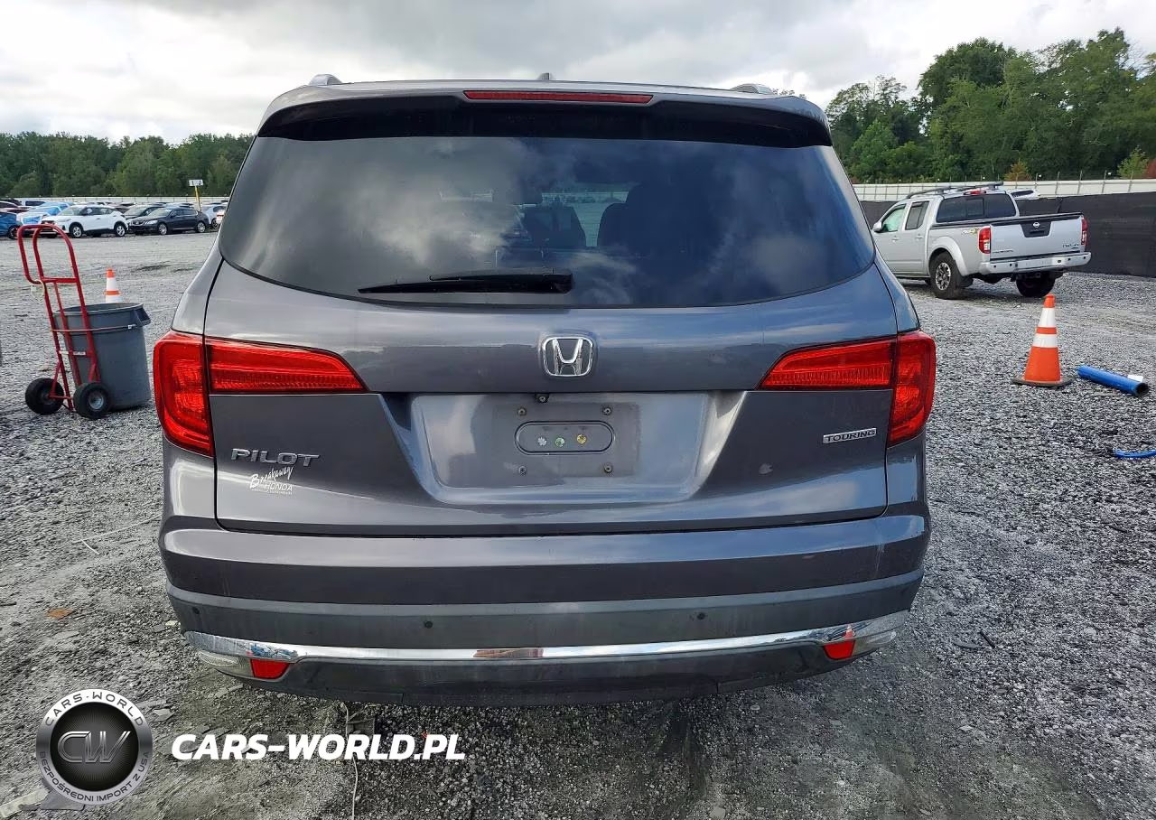 2016 Honda Pilot Touring VIN:5FNYF5H95GB039180 - 6