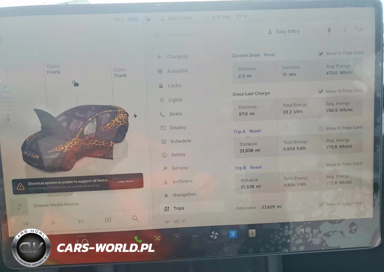 2024 Tesla Model 3 VIN:5YJ3E1EA9RF784246 - 9