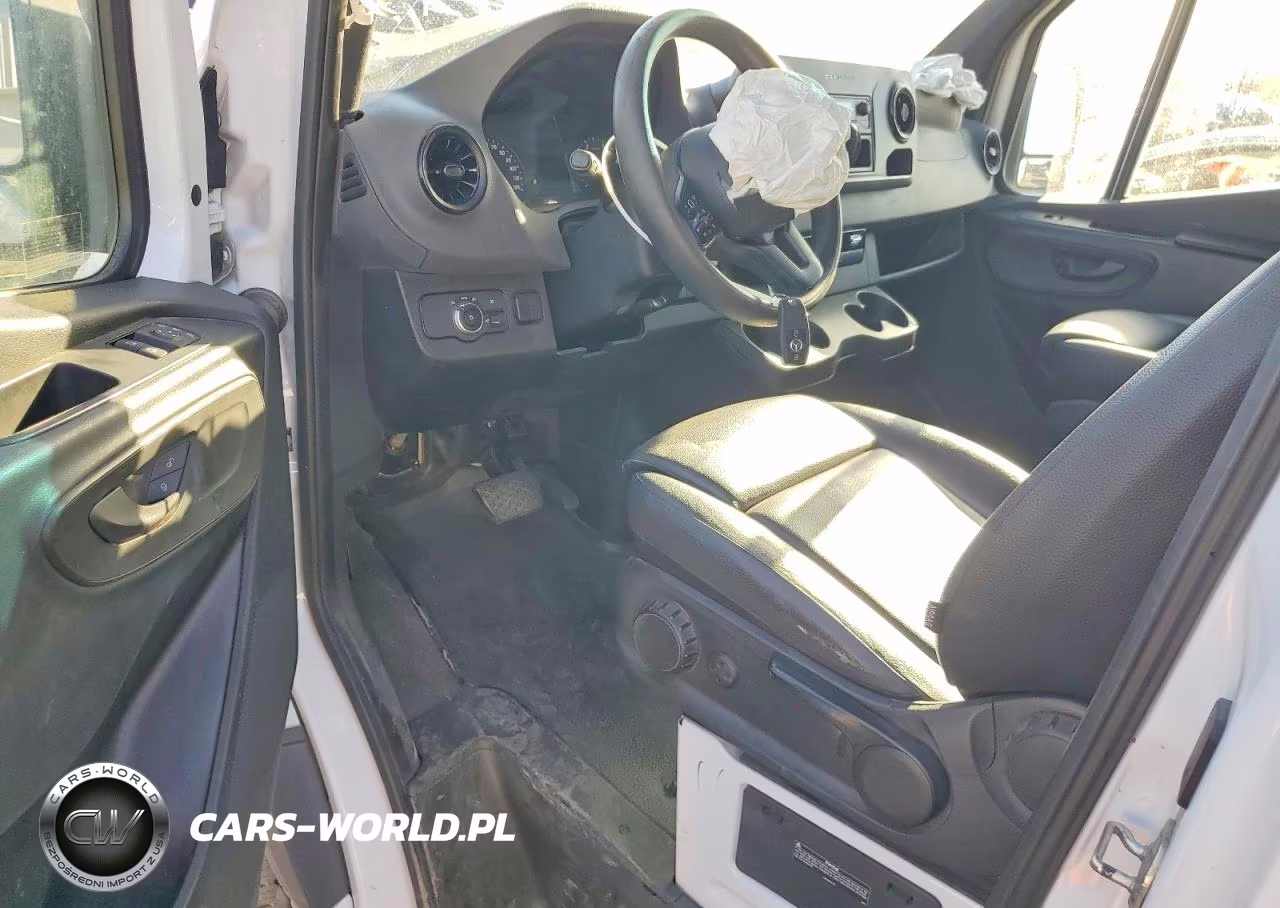 2019 Mercedes-Benz Sprinter 2500-3500 VIN:WD4PF0CD1KT007932 - 8
