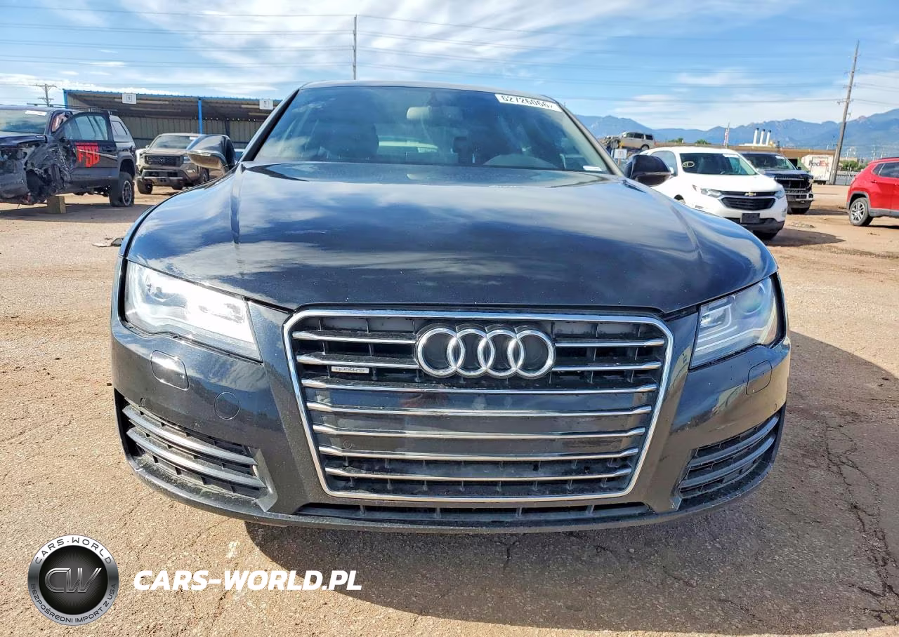 2012 Audi A7 Premium Plus VIN:WAUYGAFC2CN078855 - 5