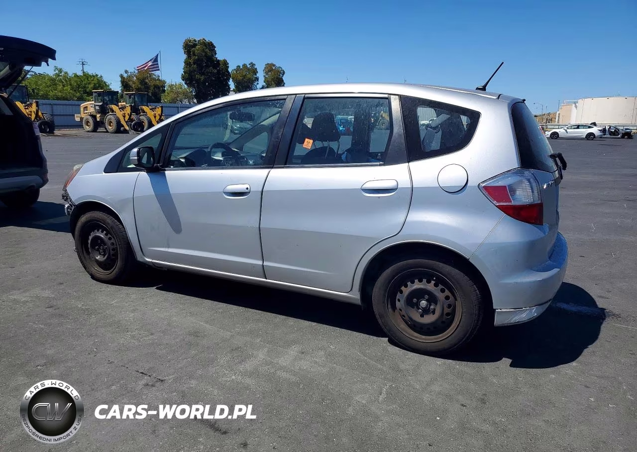 2013 Honda Fit VIN:JHMGE8H37DC021637 - 2