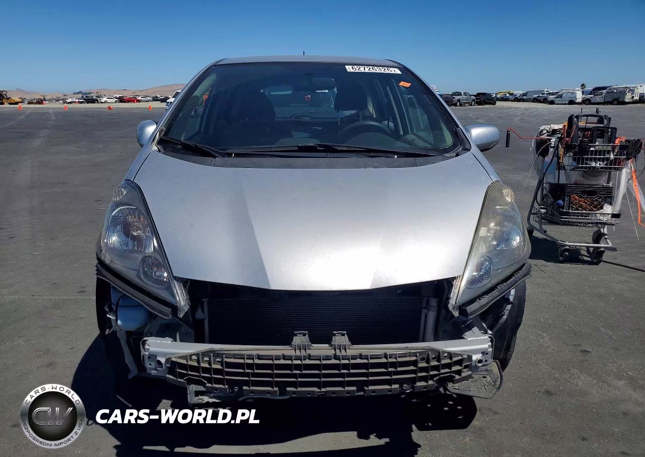 2013 Honda Fit VIN:JHMGE8H37DC021637 - 5