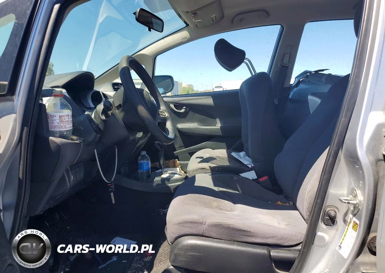 2013 Honda Fit VIN:JHMGE8H37DC021637 - 7