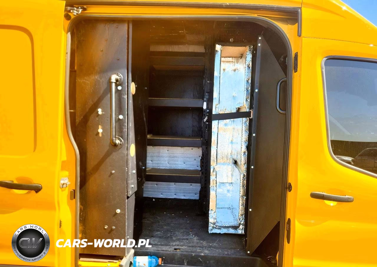 2021 Ford Transit T-250 VIN:1FTBR1X83MKA45704 - 10