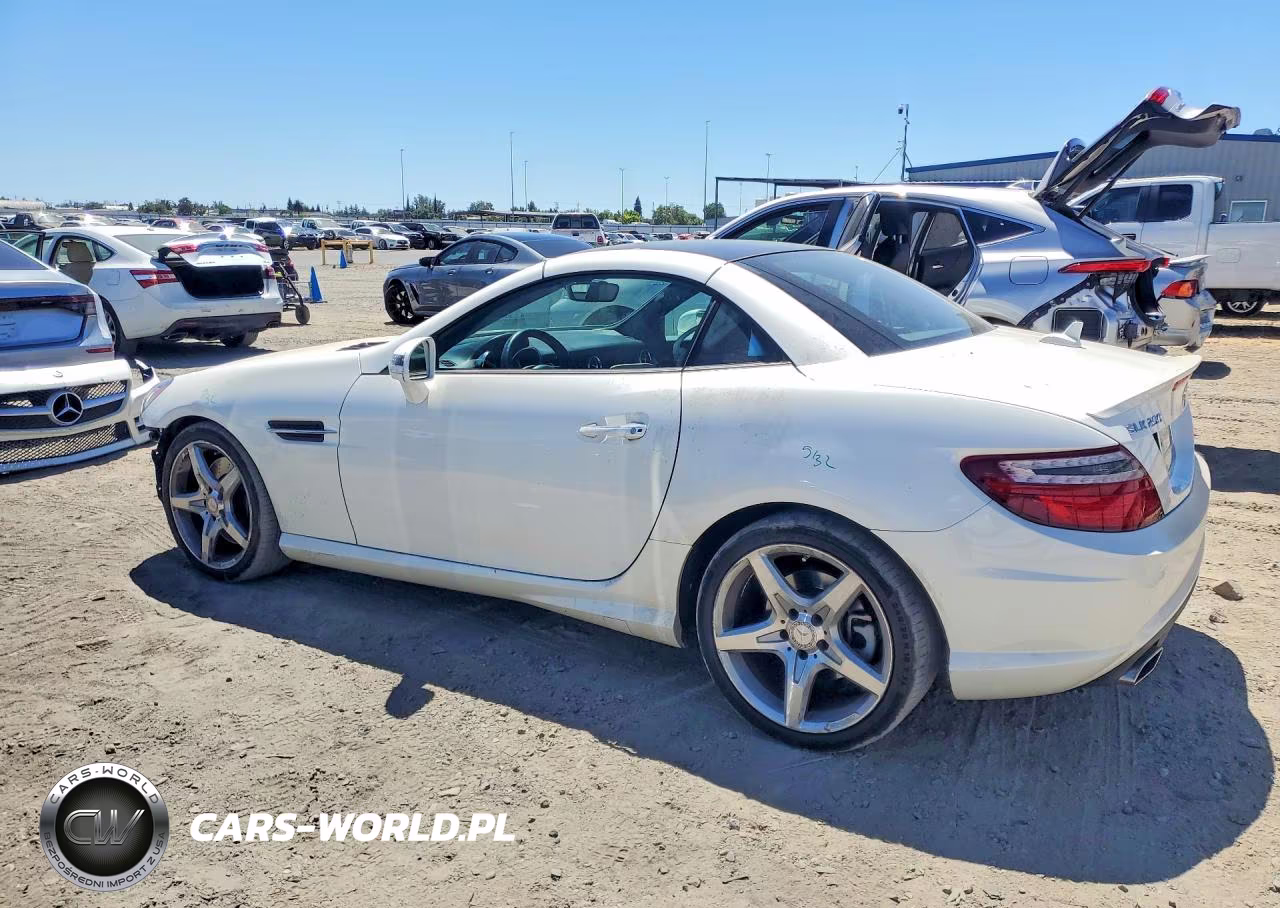 2015 Mercedes-Benz Slk 250 VIN:WDDPK4HAXFF102611 - 2