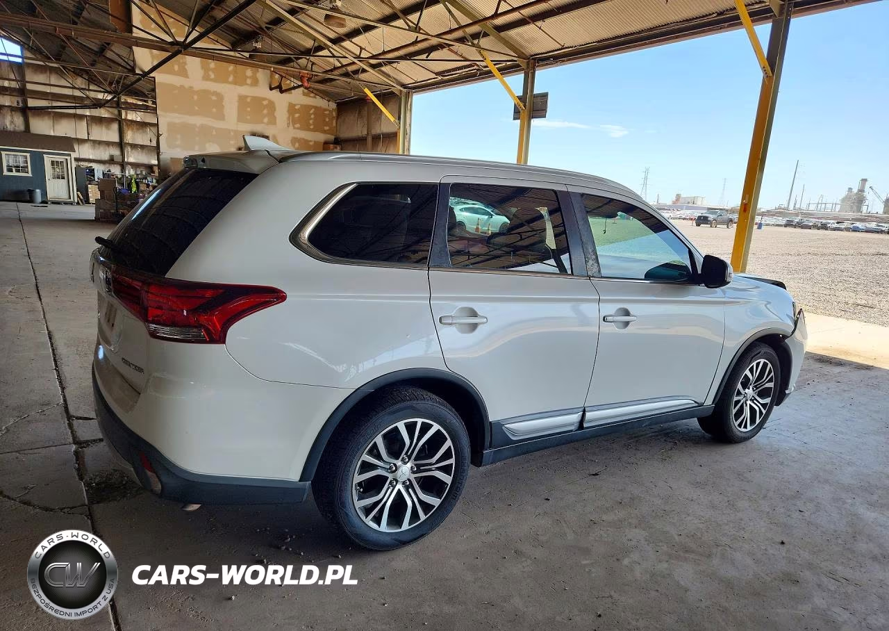 2017 Mitsubishi Outlander Se VIN:JA4AD3A36HZ048977 - 3