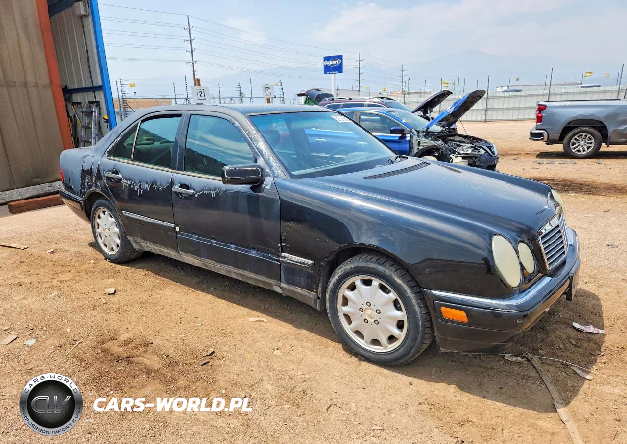 1998 Mercedes-Benz E 320 4Matic VIN:WDBJF82F4WX005767 - 4