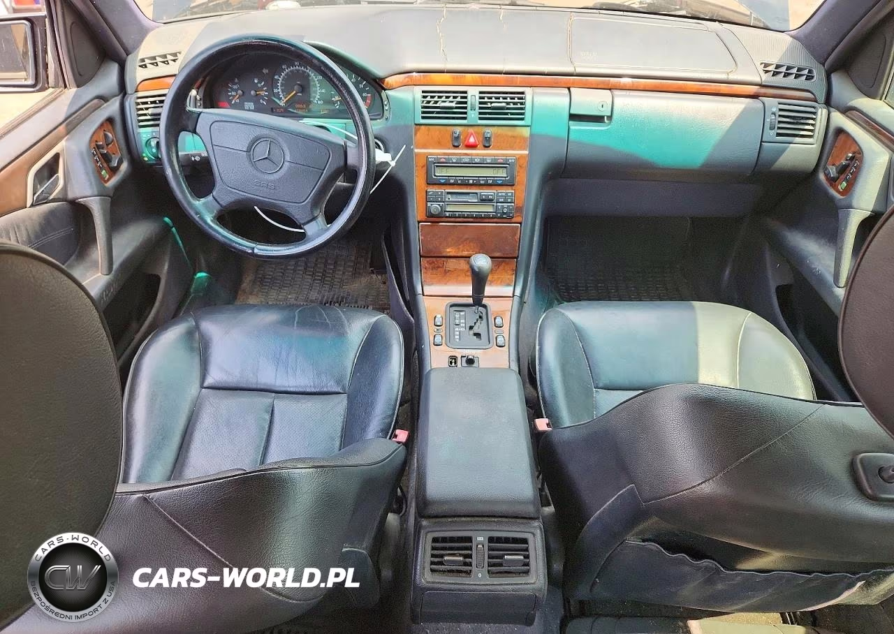 1998 Mercedes-Benz E 320 4Matic VIN:WDBJF82F4WX005767 - 8