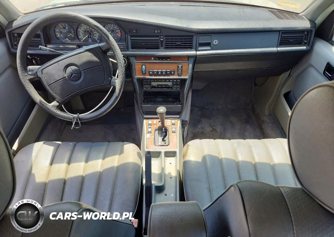 1988 Mercedes-Benz 190 E 2.3 VIN:WDBDA28D4JF416521 - 8