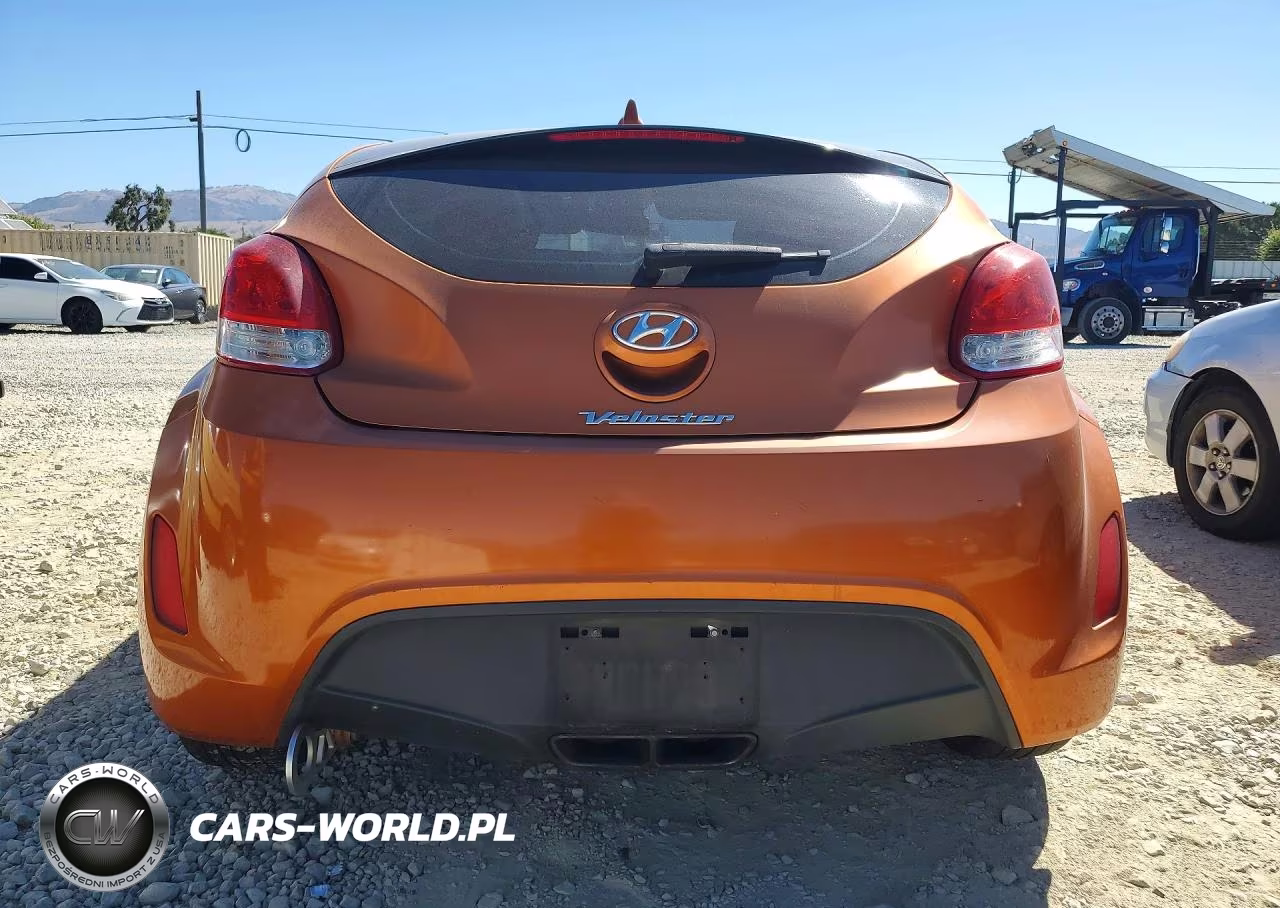 2013 Hyundai Veloster Base W-Black VIN:KMHTC6AD3DU133404 - 6