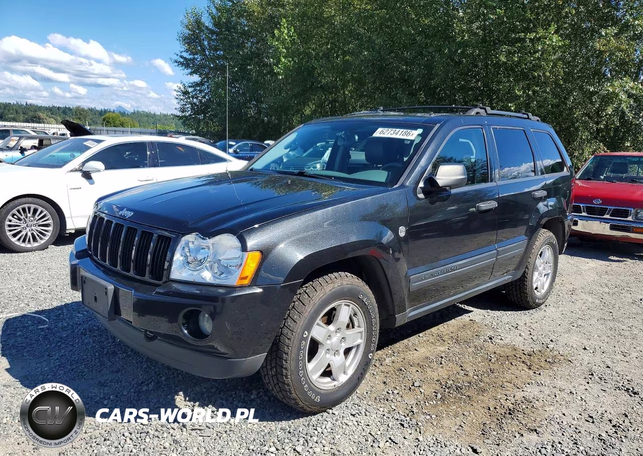 2005 Jeep Grand Cherokee Laredo