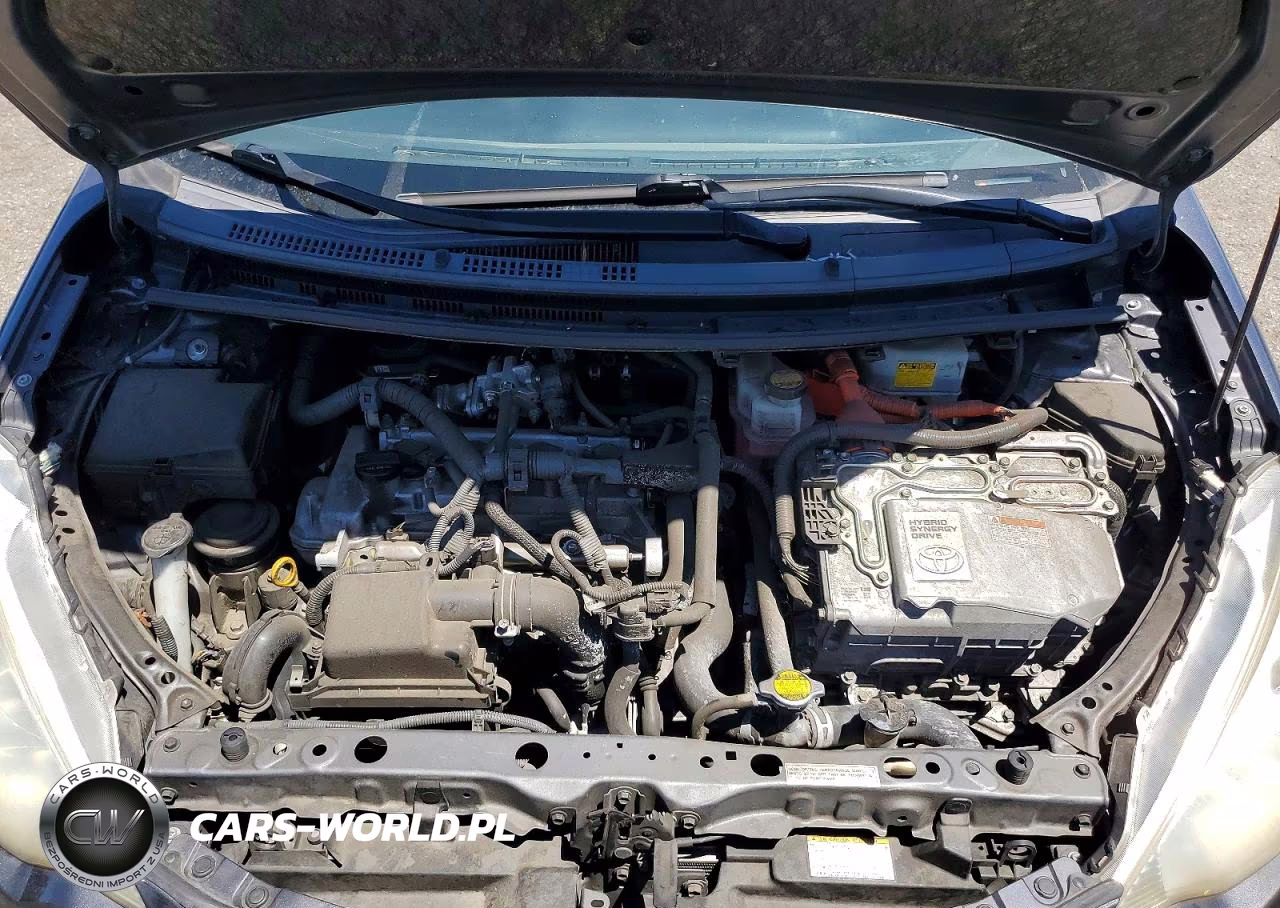 2012 Toyota Prius C Four VIN:JTDKDTB39C1023006 - 11