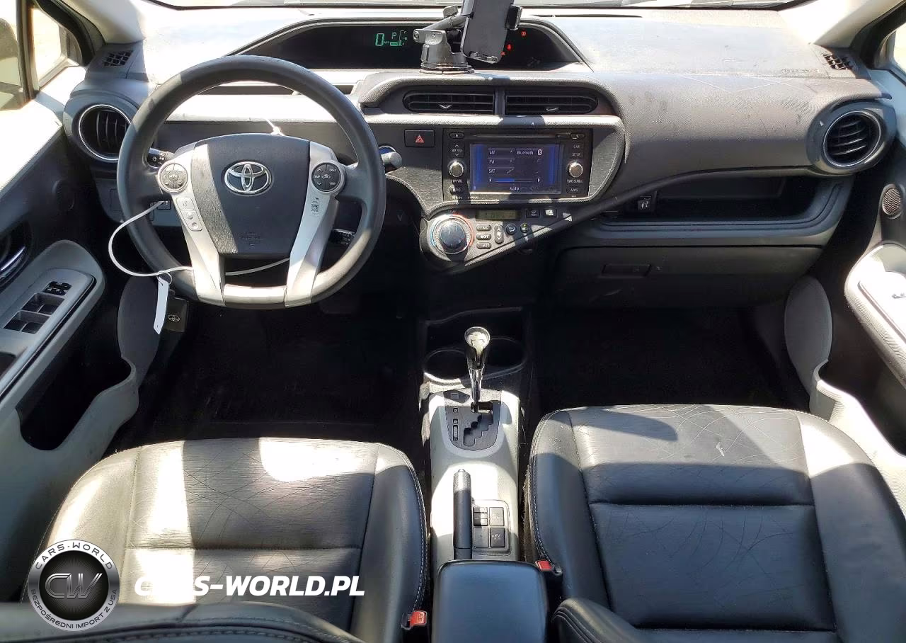 2012 Toyota Prius C Four VIN:JTDKDTB39C1023006 - 8