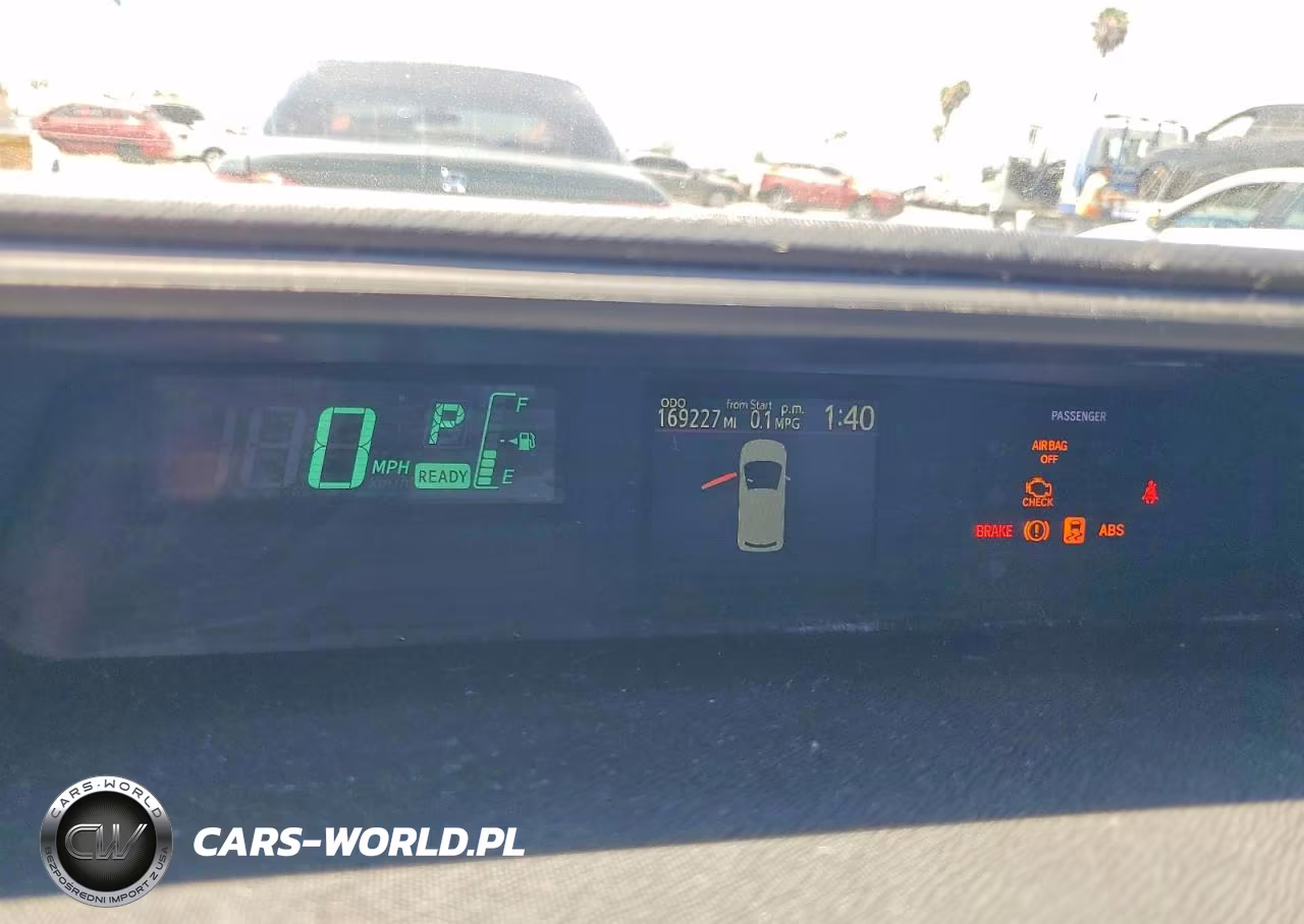 2012 Toyota Prius C Four VIN:JTDKDTB39C1023006 - 9