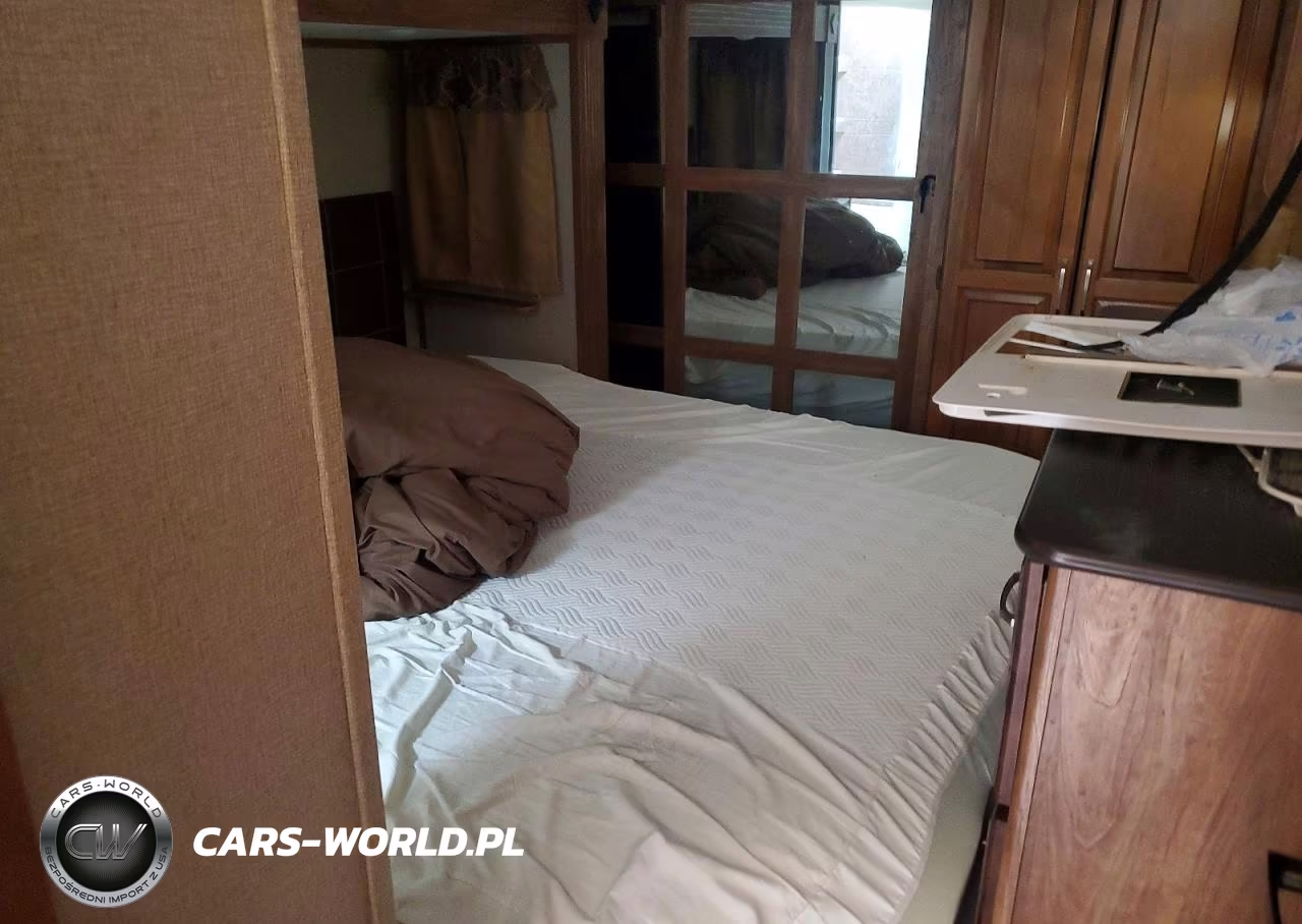 2018 Keystone Laredo Camper VIN:4YDF34226JE600708 - 5