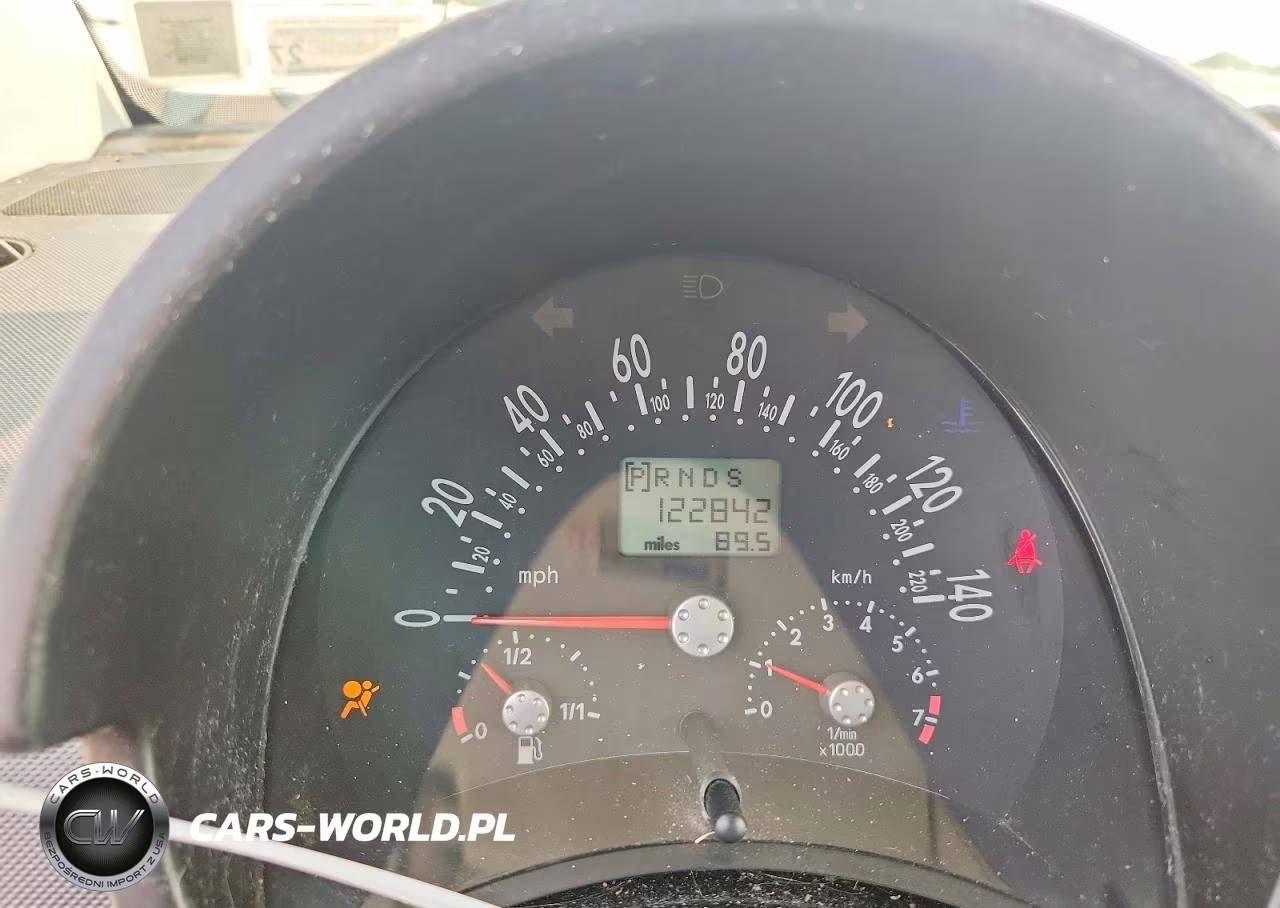 2004 Volkswagen New Beetle Gls VIN:3VWCM31Y64M352698 - 9