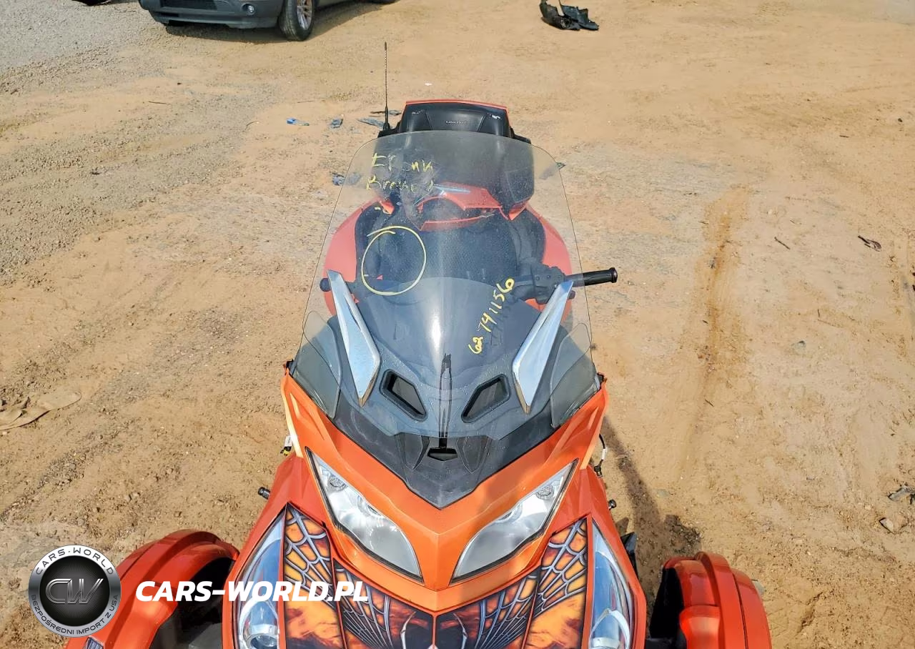 2019 Can-Am Spyder Roadster Rt VIN:2BXNBDD2XKV000977 - 5