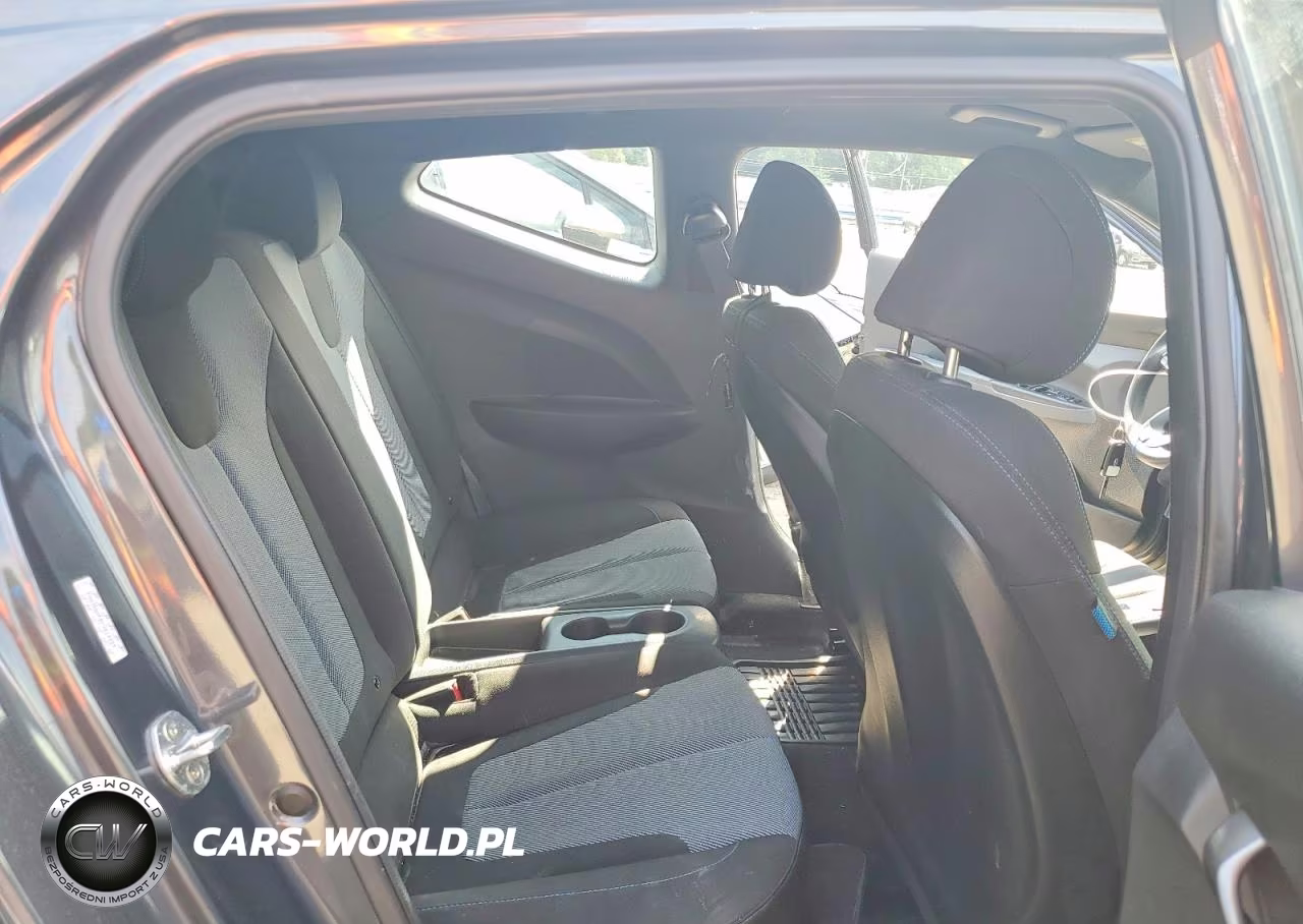 2019 Hyundai Veloster 2.0L VIN:KMHTG6AF8KU014489 - 10