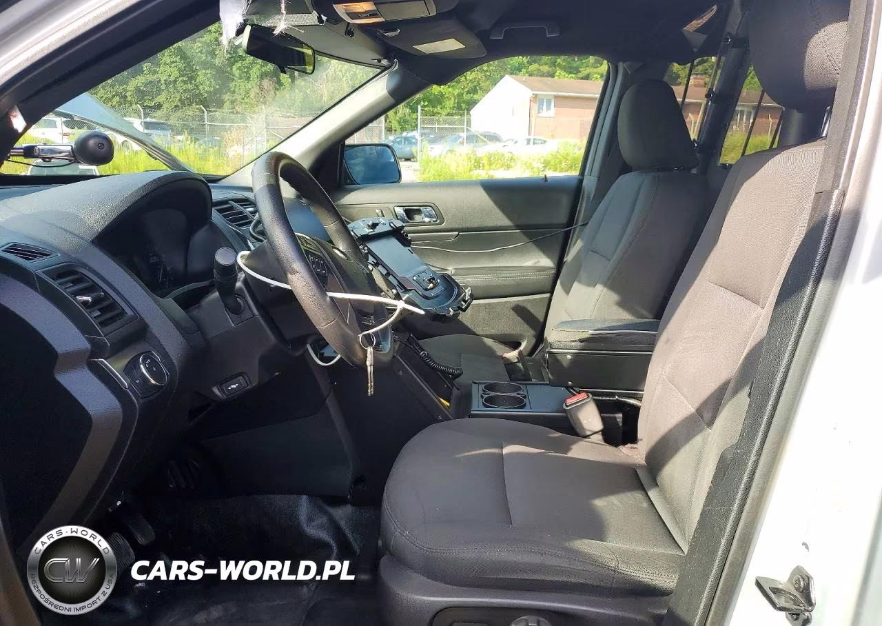 2017 Ford Explorer Police Interceptor VIN:1FM5K8AR9HGE02075 - 7