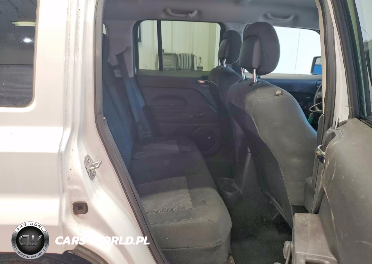 2015 Jeep Patriot Sport VIN:1C4NJRBBXFD408609 - 11