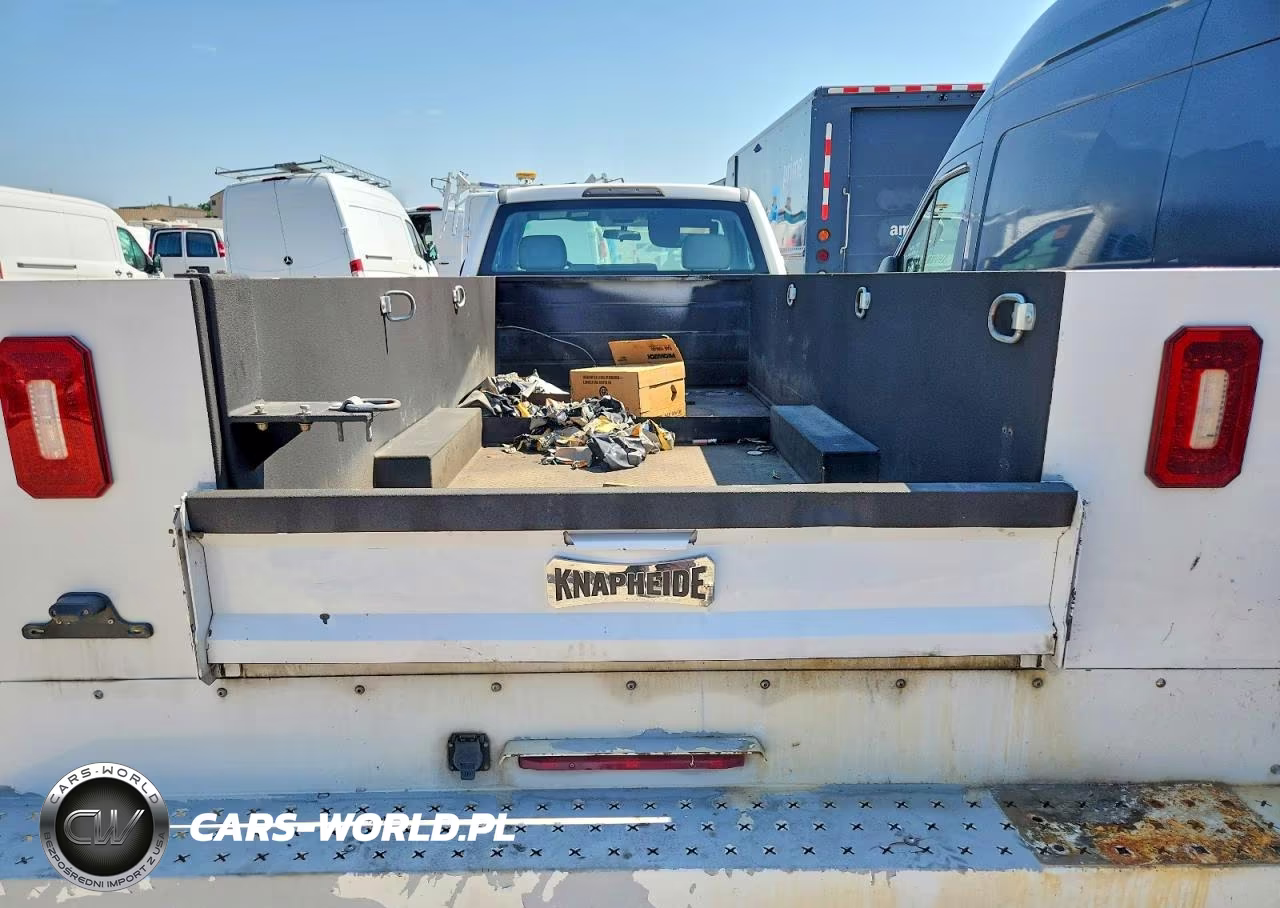 2018 Ford F350 Super Duty VIN:1FDRF3GT5JEC20077 - 10