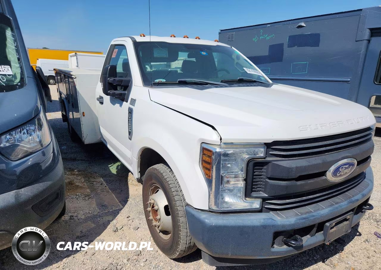 2018 Ford F350 Super Duty VIN:1FDRF3GT5JEC20077 - 4