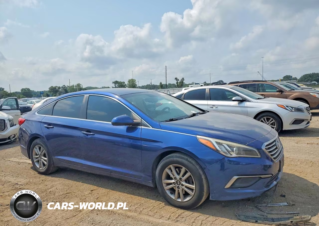 2016 Hyundai Sonata Se VIN:5NPE24AF4GH373050 - 4