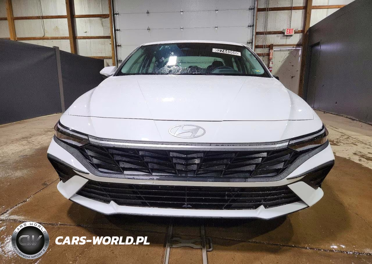 2026 Hyundai Elantra Hybrid Blue VIN:KMHLM4DJ5TU206080 - 5