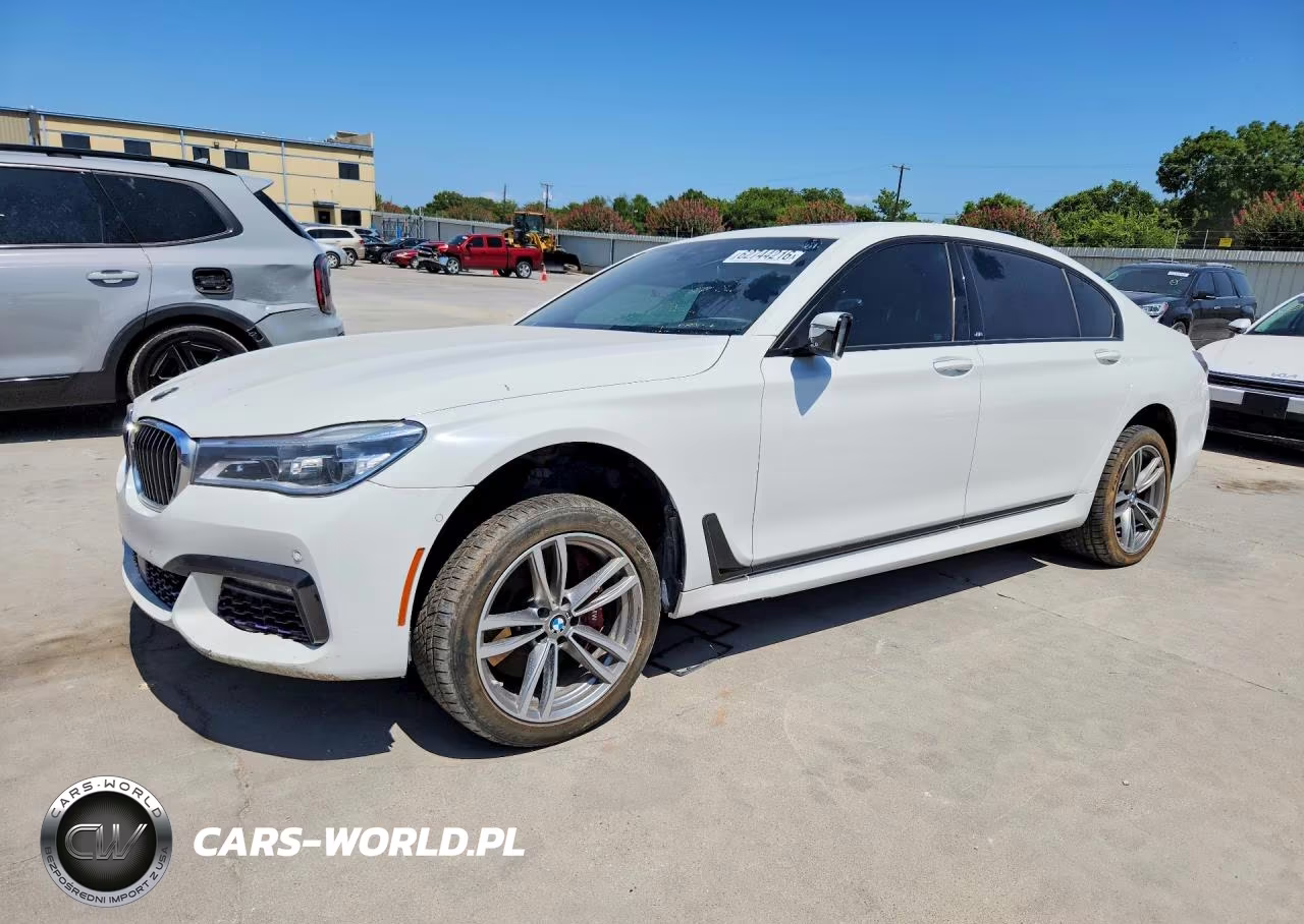 2018 BMW 750 Xi – zdjęcie 1 z 12