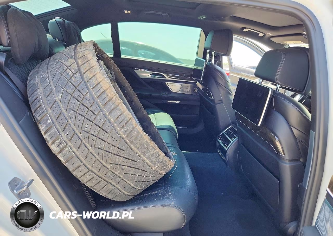 2018 BMW 750 Xi VIN:WBA7F2C53JG423595 - 10