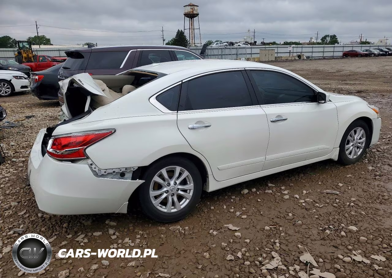 2014 Nissan Altima 2.5 S VIN:1N4AL3AP2EC157002 - 3