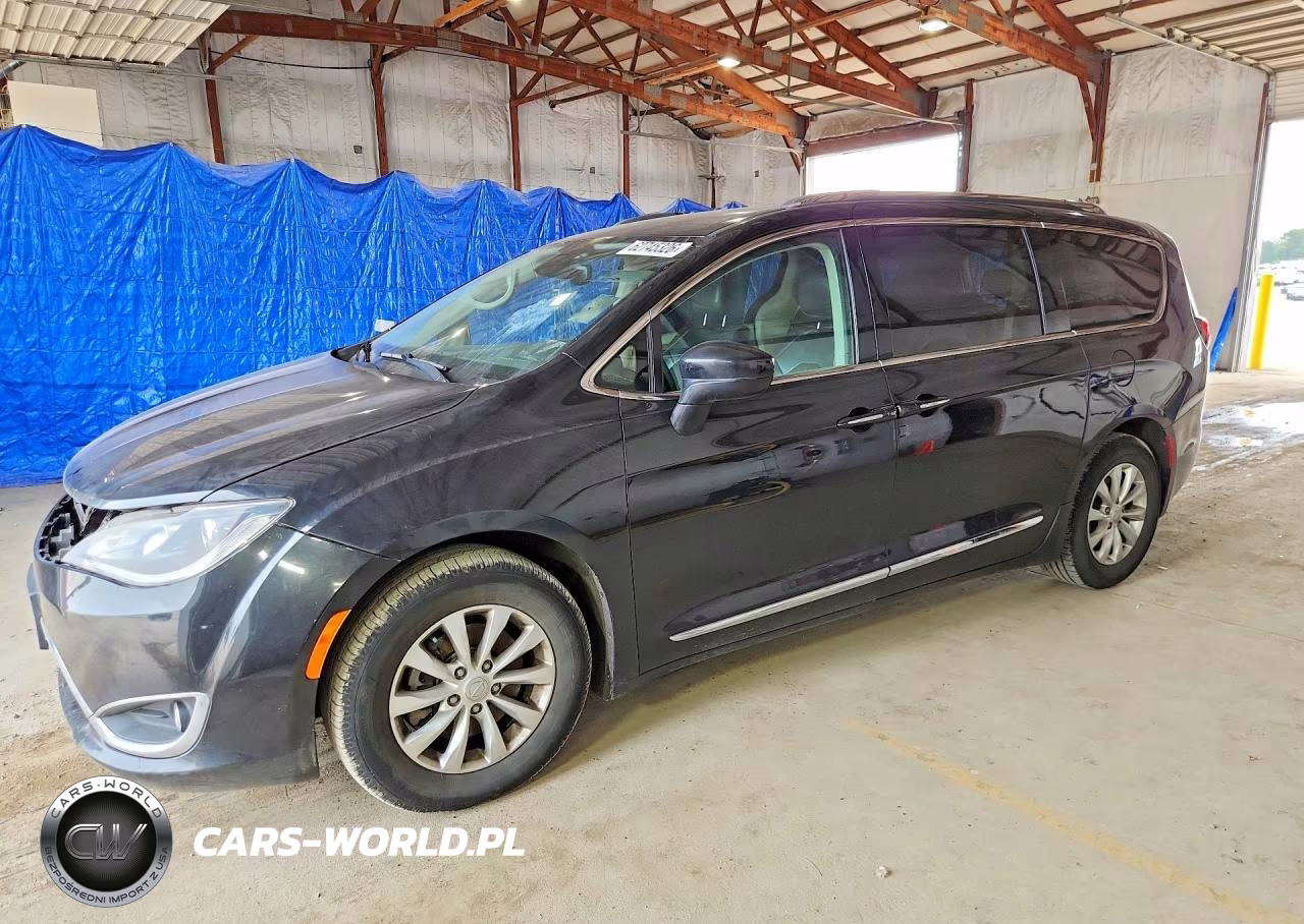 2019 Chrysler Pacifica Touring L – zdjęcie 1 z 13