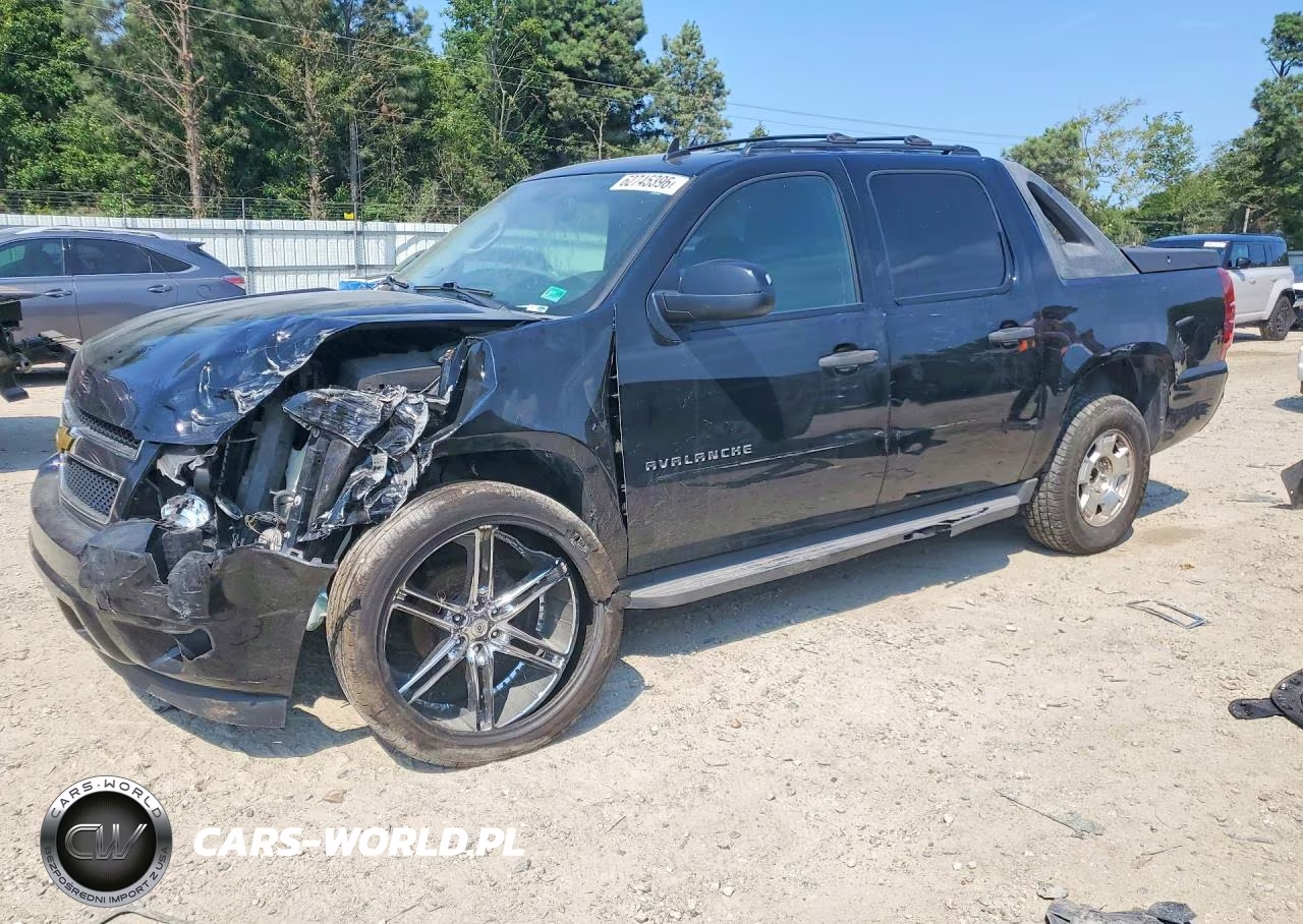 2011 Chevrolet Avalanche Ls VIN:3GNMCEE03BG141133 - 1