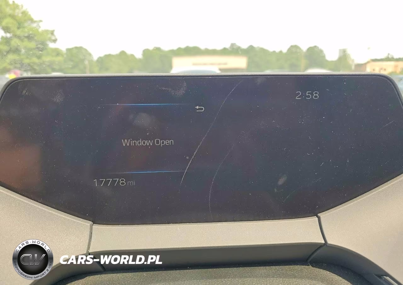 2025 Toyota Prius Xle VIN:JTDACAAU9S3061156 - 9