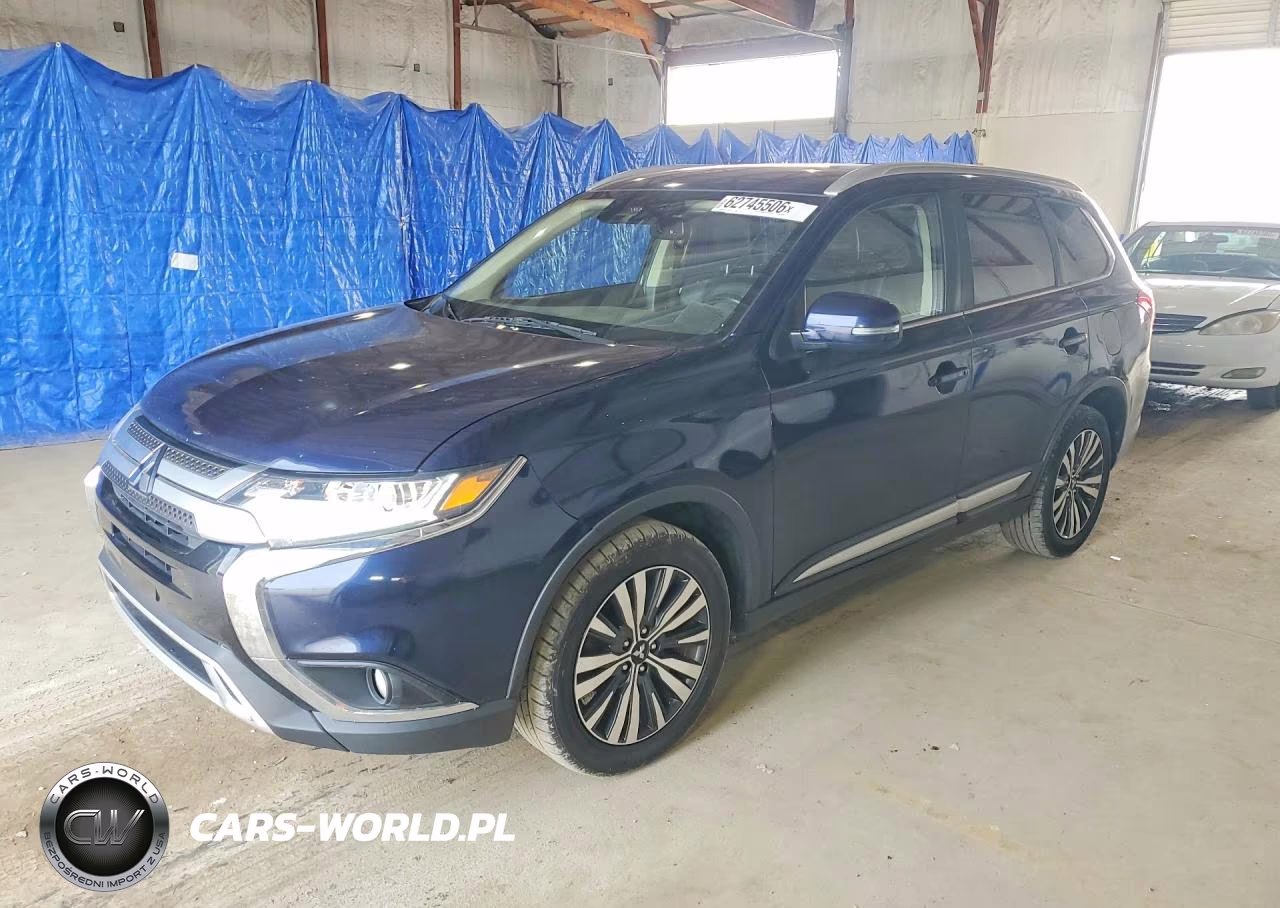 2020 Mitsubishi Outlander Se – zdjęcie 1 z 13