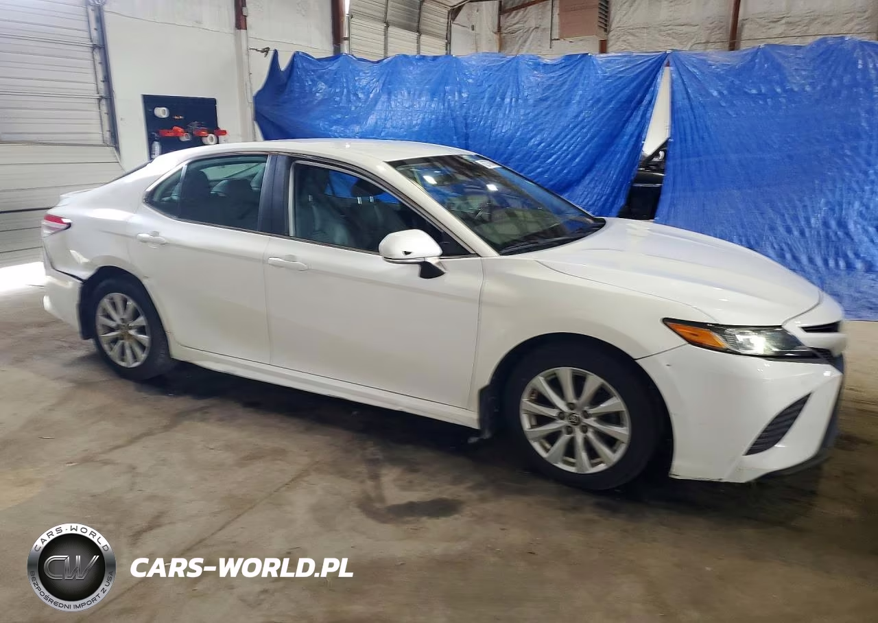2020 Toyota Camry Se VIN:4T1G11AK0LU961997 - 4