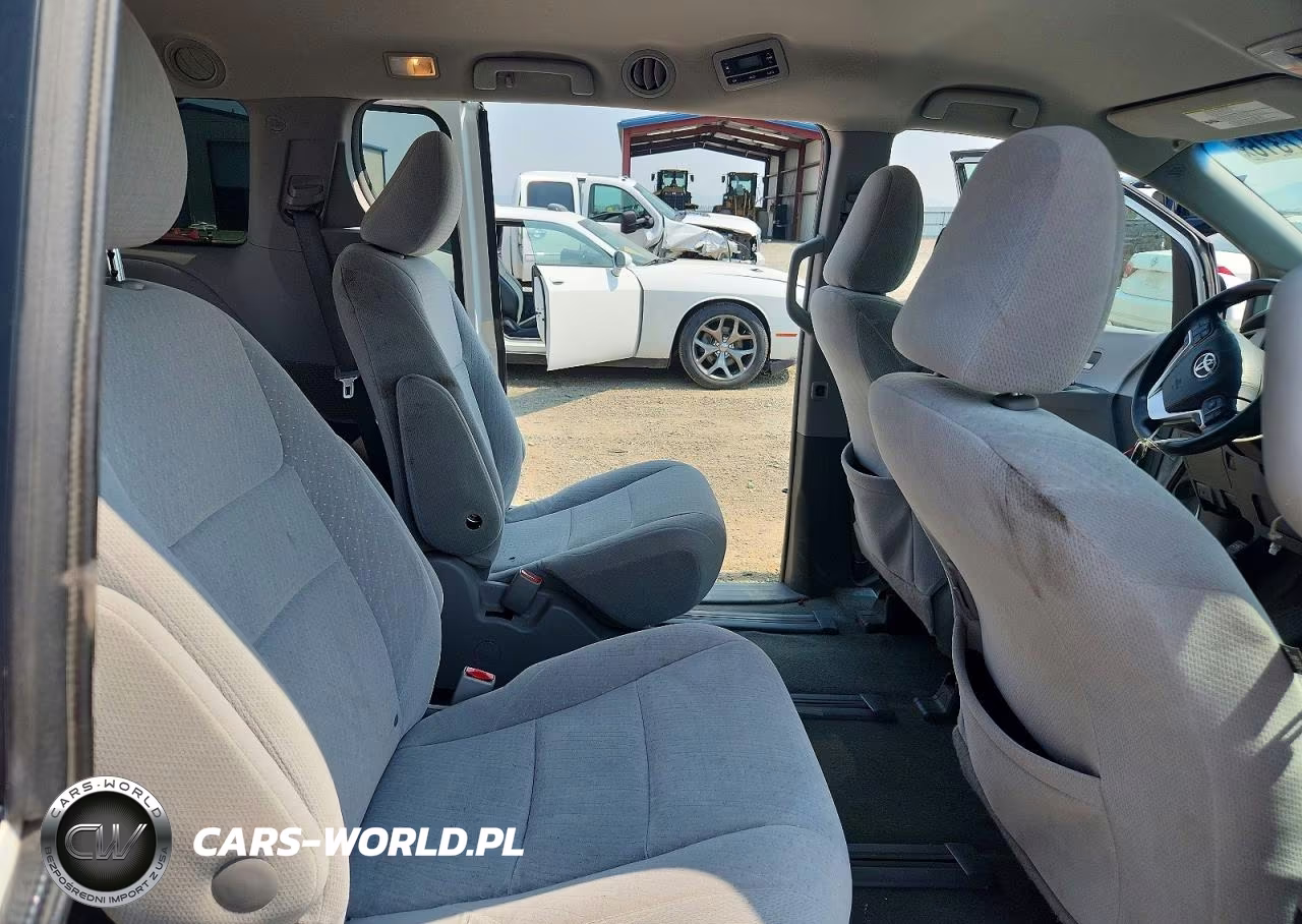 2015 Toyota Sienna Le VIN:5TDJK3DC9FS117375 - 11