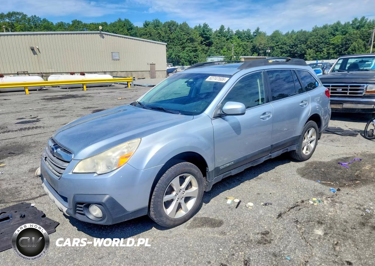 2013 Subaru Outback 3.6R Limited – zdjęcie 1 z 12