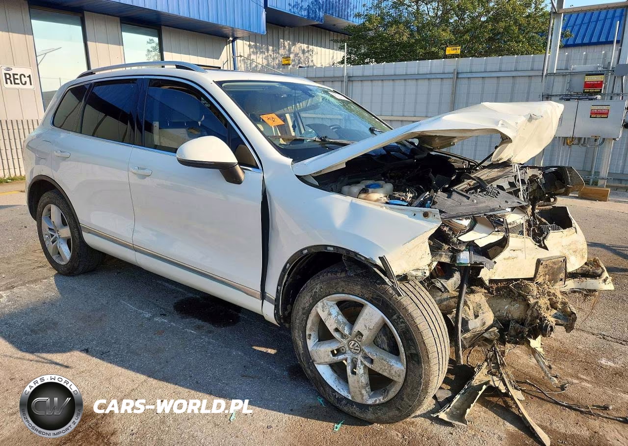 2012 Volkswagen Touareg V6 VIN:WVGFF9BP8CD005379 - 4