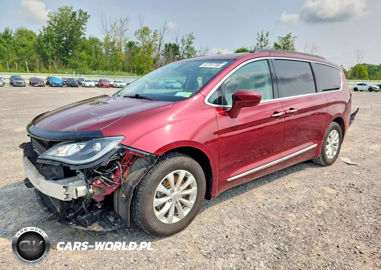 2017 Chrysler Pacifica Touring L – zdjęcie 1 z 14