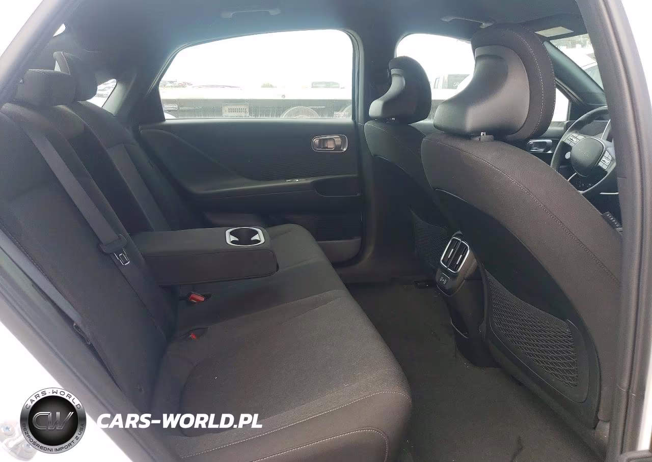2025 Hyundai Ioniq 6 Se VIN:KMHM24AA1SA090293 - 10