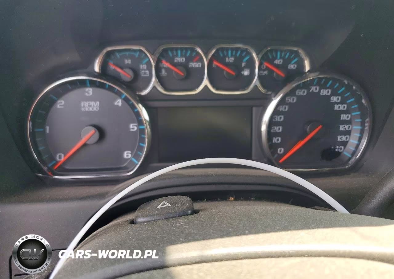 2018 Chevrolet Suburban K1500 Lt VIN:1GNSKHKC8JR265133 - 9