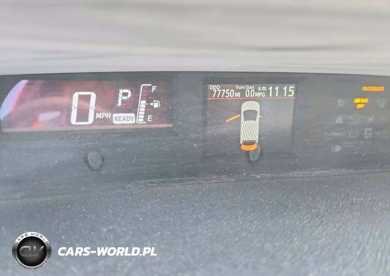 2017 Toyota Prius C One VIN:JTDKDTB31H1594660 - 9
