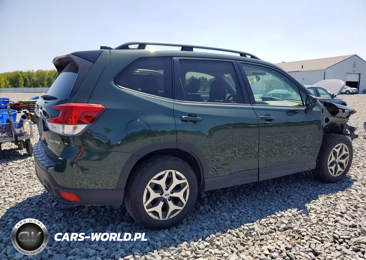 2024 Subaru Forester Premium VIN:JF2SKADC5RH503052 - 3