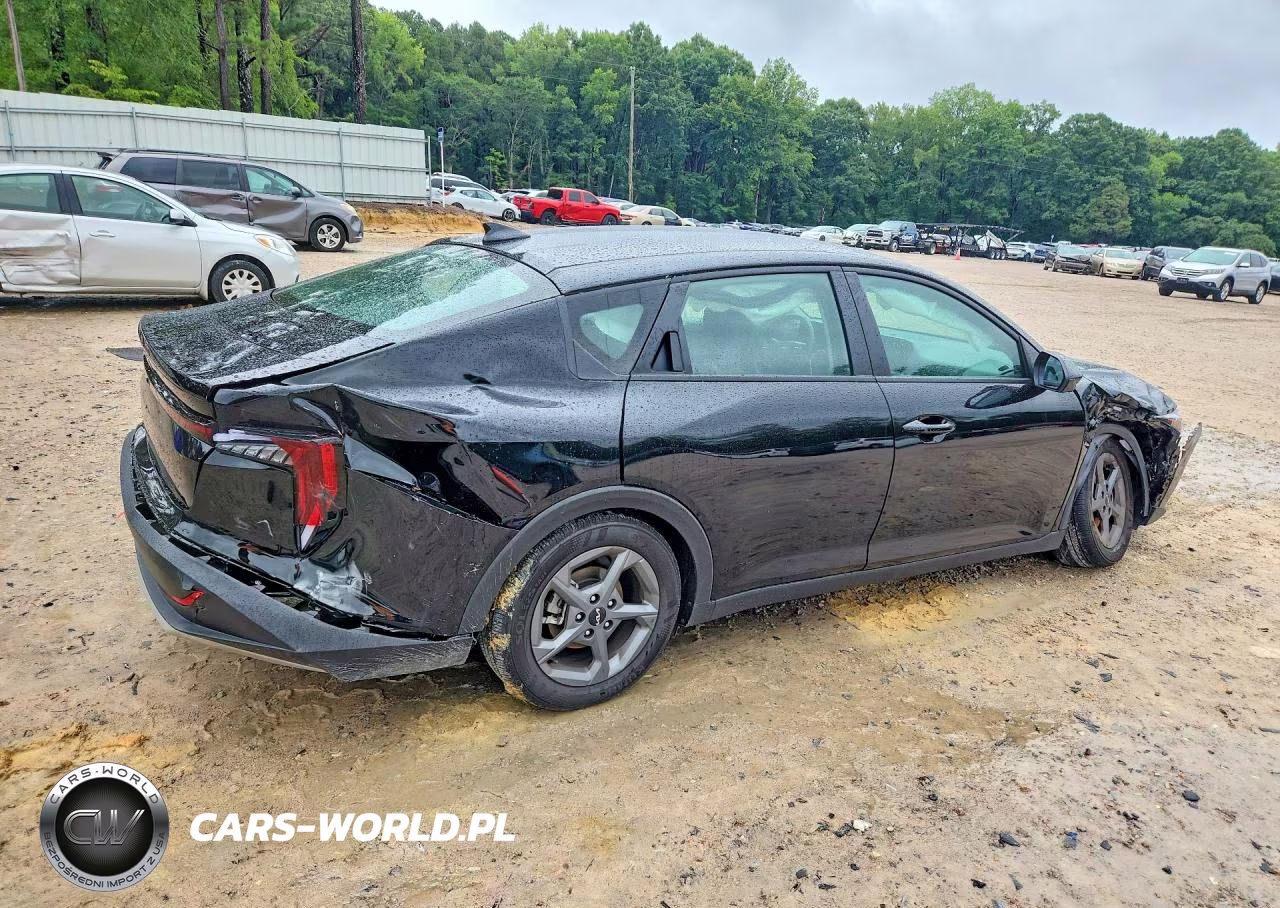 2025 Kia K4 Lxs VIN:3KPFT4DE8SE038004 - 3