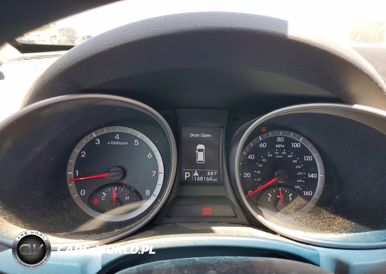 2016 Hyundai Santa Fe Sport 2.4L VIN:5XYZU3LBXGG364344 - 9