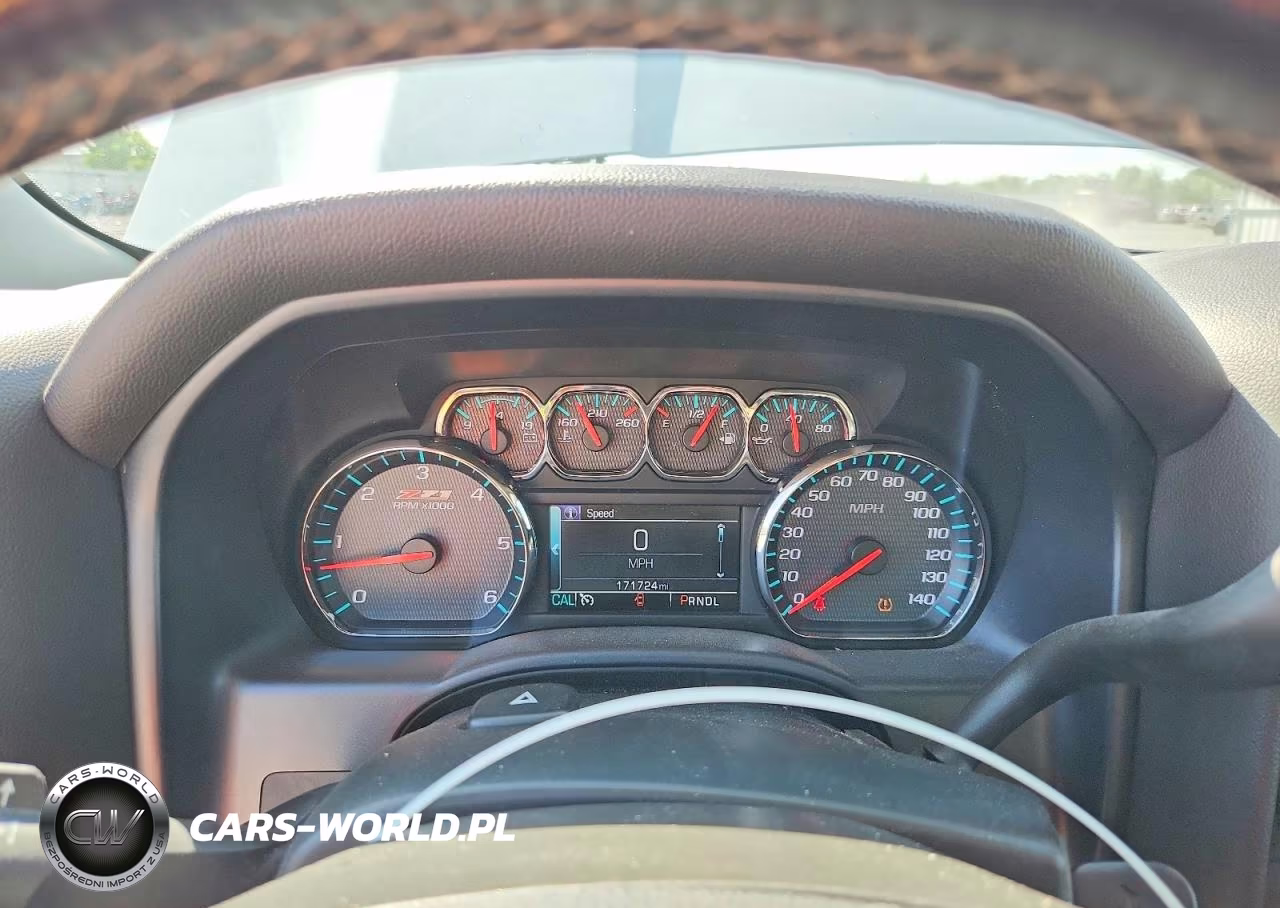 2018 Chevrolet Silverado K1500 Lt VIN:1GCVKREC7JZ136517 - 9