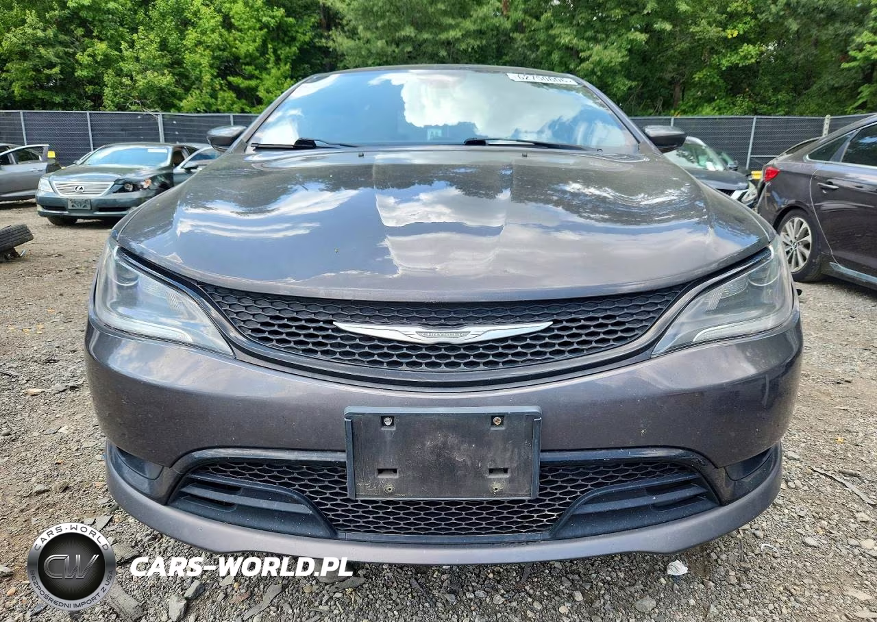 2015 Chrysler 200 S VIN:1C3CCCBB7FN554611 - 5